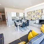 Artist Terrace Апартаменты
