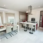 Апартаменты Artist Terrace