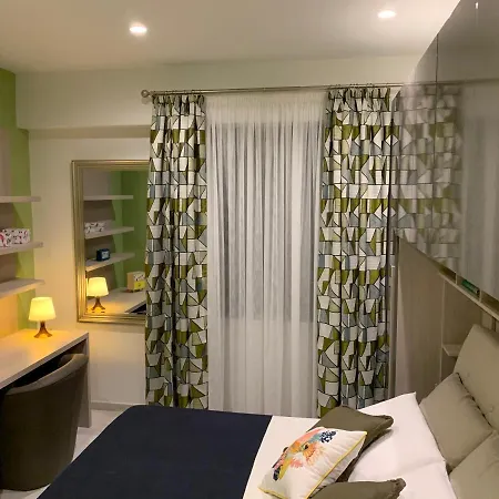 Artist Terrace Apartment *