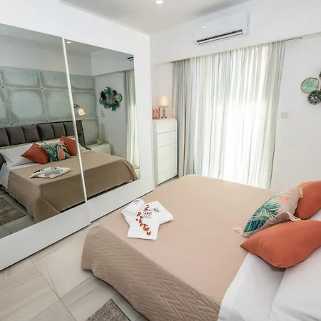 Apartment Artist Terrace