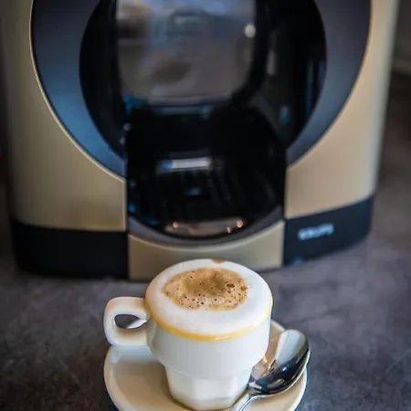 Artist Terrace 아파트