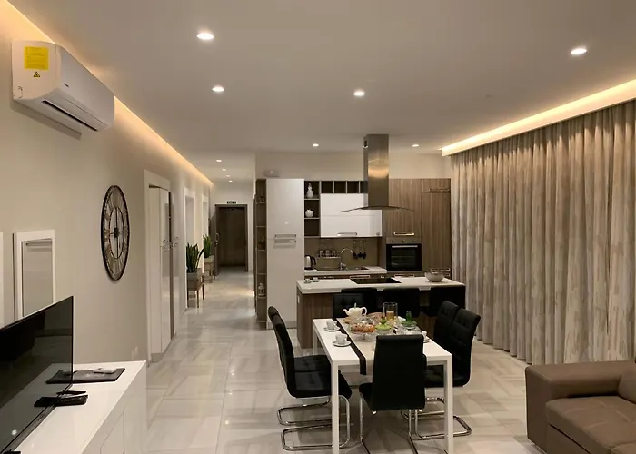 דירה Artist Terrace מליאהה