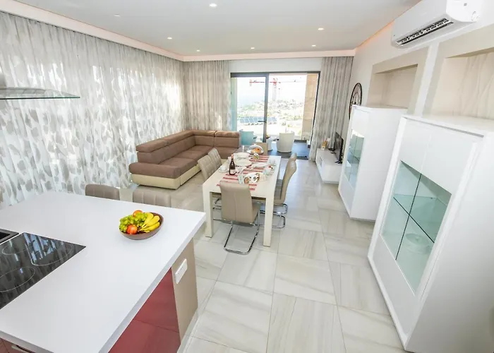 Artist Terrace מליאהה