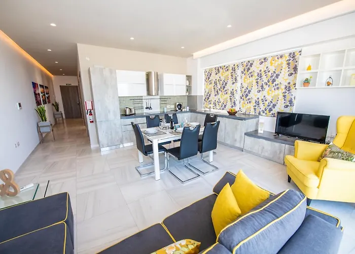 Artist Terrace Apartment