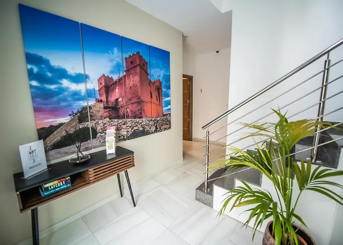 Artist Terrace Apartment