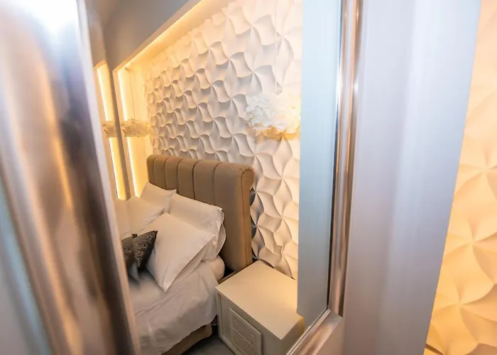 Artist Terrace Apartment