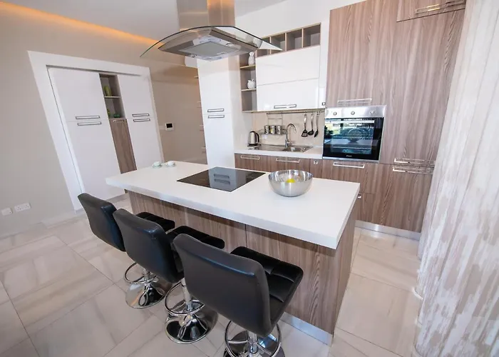 Artist Terrace Apartment