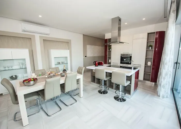 Apartment Artist Terrace