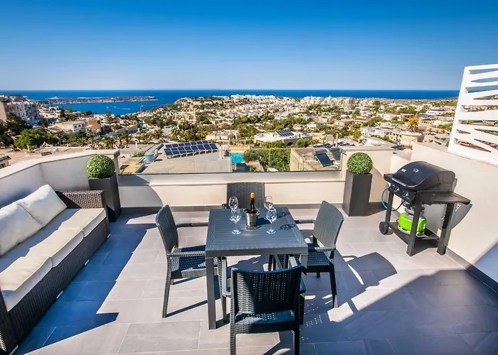 Artist Terrace Apartment